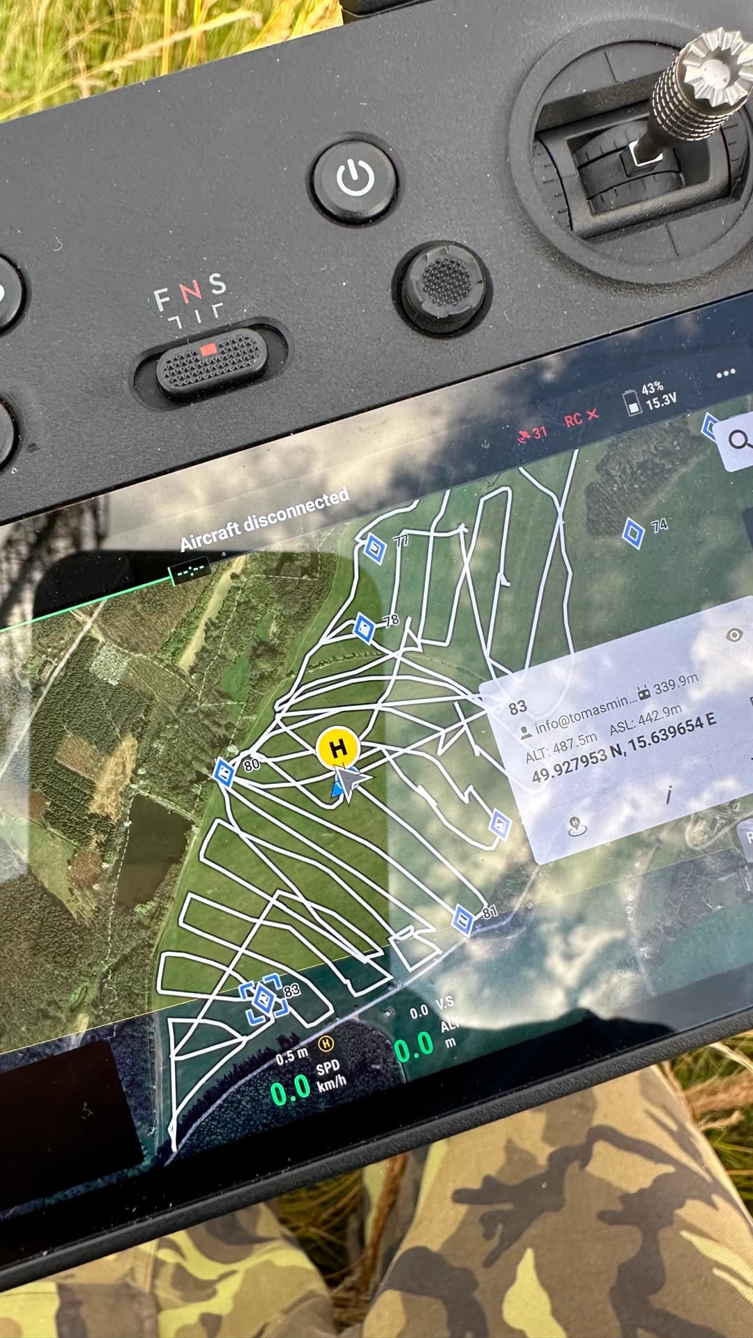 Záchrana srnčete z pole